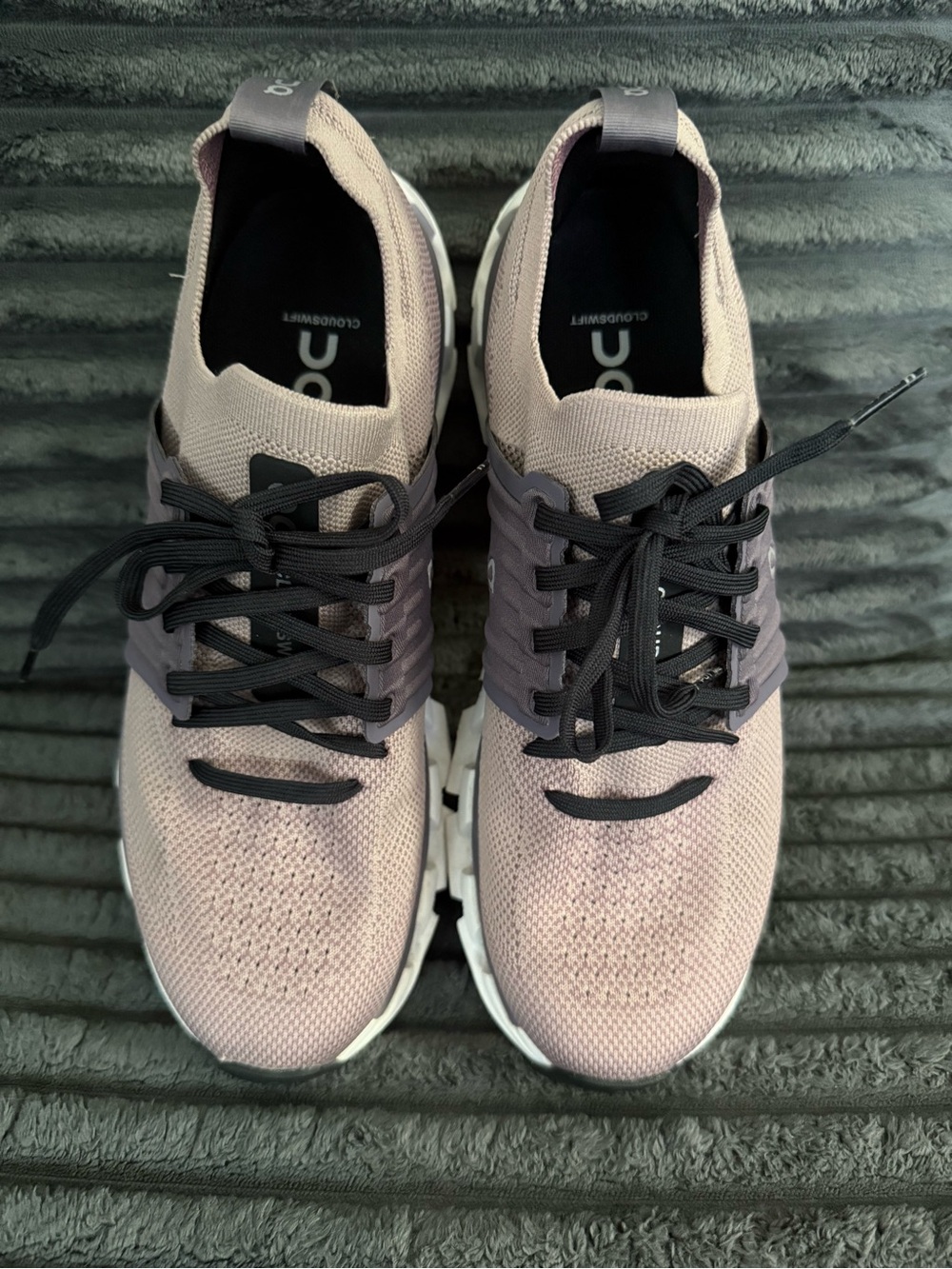 On Running Cloudswift 3 Fade/Black women’s size 10 - Picture 5 of 7
